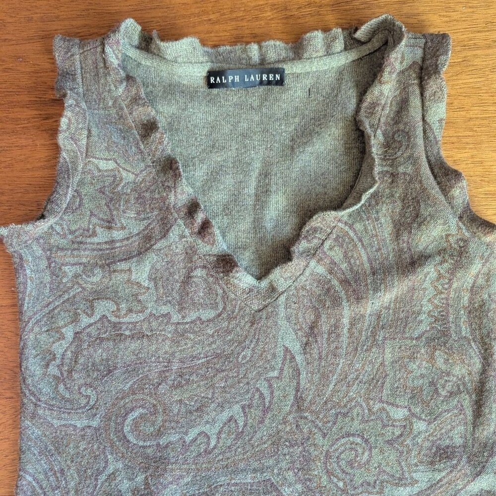 Ralph Lauren cashmere small top in subtle gray and muted colors paisley pattern.